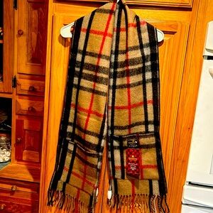 Pocket Merino Wool Scarf, NEW with tags